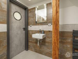 Prodej vícegeneračního domu, Krajková, 250 m2