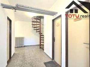 Pronájem skladu, Chrudim, Palackého třída, 22 m2