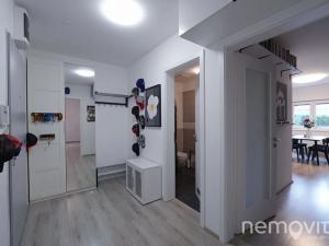 Prodej bytu 3+kk, Praha - Modřany, K Vystrkovu, 73 m2