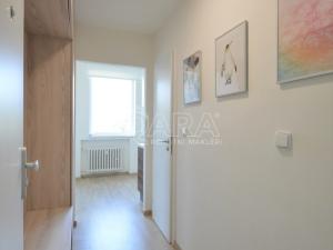 Pronájem bytu 1+1, Praha - Jinonice, Peroutkova, 32 m2