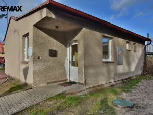 Prodej obchodního prostoru, Týniště nad Orlicí, Nádražní, 64 m2