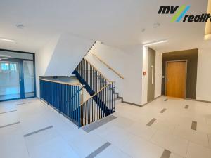 Prodej bytu 1+kk, Praha - Hrdlořezy, V třešňovce, 35 m2