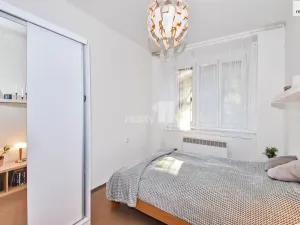 Prodej bytu 2+kk, Praha - Smíchov, Zoubkova, 38 m2