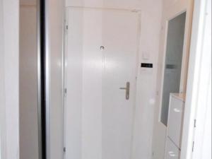 Pronájem bytu 2+1, Praha - Dejvice, Vostrovská, 50 m2