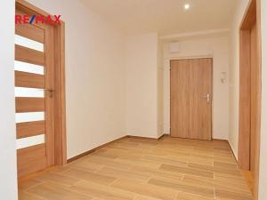 Pronájem bytu 3+1, Praha - Žižkov, Biskupcova, 78 m2