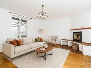 Prodej rodinného domu, Záryby, 266 m2