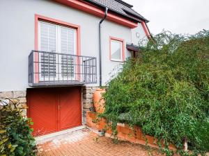 Prodej obchodního prostoru, Suchdol nad Lužnicí, Pražská, 180 m2