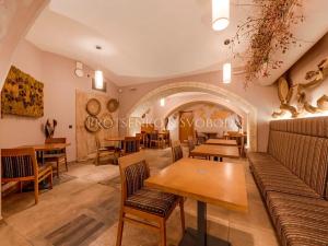 Prodej obchodního prostoru, Praha - Nové Město, Legerova, 230 m2