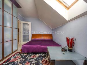 Prodej rodinného domu, Hostivice, náměstí Jana IV. z Dražic, 185 m2