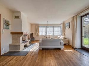 Prodej rodinného domu, Mořina, 239 m2