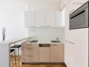 Pronájem bytu 2+kk, Praha - Michle, Baarova, 46 m2