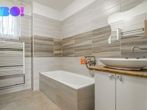 Prodej rodinného domu, Bělá, 200 m2