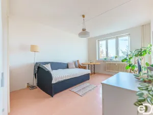 Prodej bytu 2+1, Praha, Olbramovická, 57 m2