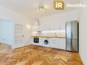 Prodej bytu 2+kk, Hradec Králové, Nerudova, 49 m2