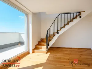 Prodej bytu 3+kk, Plzeň - Skvrňany, Františka Kováříka, 197 m2