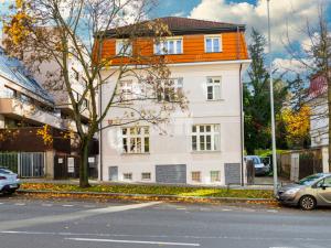 Pronájem kanceláře, Praha, Na dolinách, 200 m2