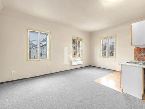 Prodej činžovního domu, Nový Bor, nám. Míru, 507 m2