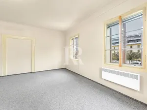 Prodej činžovního domu, Nový Bor, nám. Míru, 507 m2