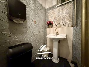 Pronájem komerční nemovitosti, Ostrava, Poštovní, 28 m2