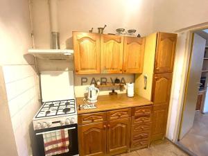 Pronájem bytu 1+kk, Praha - Malá Strana, Všehrdova, 25 m2