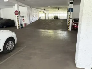 Pronájem garážového stání, Brno, Voroněžská, 16 m2