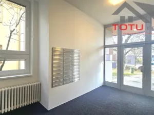 Pronájem kanceláře, Chrudim, Palackého třída, 61 m2