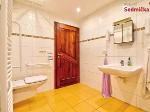 Prodej rodinného domu, Věcov, 318 m2