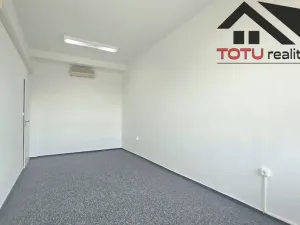 Pronájem kanceláře, Chrudim, Palackého třída, 19 m2