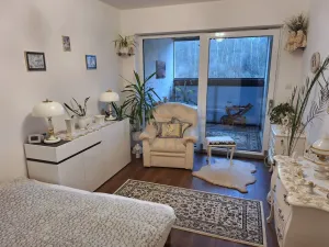 Prodej bytu 2+kk, Praha - Vysočany, Spojovací, 64 m2