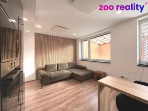 Pronájem bytu 2+kk, Chomutov, Maxima Gorkého, 45 m2