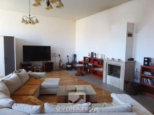 Prodej obchodního prostoru, Dolní Kounice, Hlavní, 400 m2