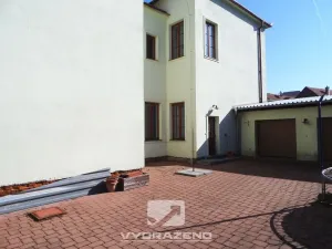 Prodej obchodního prostoru, Dolní Kounice, Hlavní, 400 m2