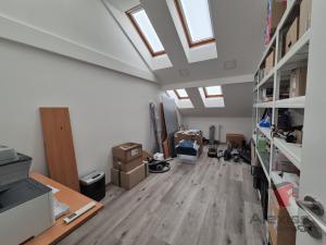 Pronájem kanceláře, Praha - Nusle, Sinkulova, 141 m2