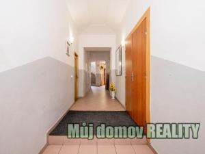 Pronájem bytu 2+kk, Praha - Smíchov, U Santošky, 50 m2