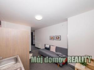 Pronájem bytu 2+kk, Praha - Smíchov, U Santošky, 50 m2
