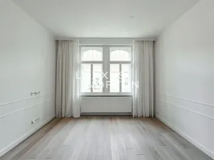 Pronájem bytu 3+kk, Praha - Vinohrady, náměstí Jiřího z Poděbrad, 93 m2