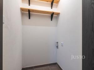 Pronájem bytu 2+kk, Uherské Hradiště, Jabloňová, 56 m2