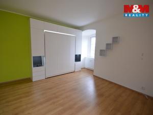 Pronájem bytu 1+kk, Mladá Boleslav, Staroměstské náměstí, 30 m2
