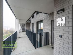 Pronájem bytu 2+kk, Praha, Huppnerova, 53 m2