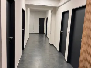 Pronájem obchodního prostoru, Jablonec nad Nisou, Komenského, 19 m2