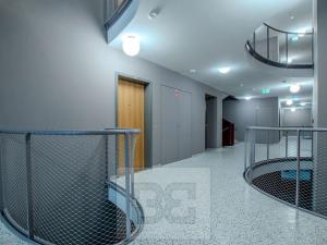 Pronájem bytu 1+kk, Praha - Smíchov, Toyen, 42 m2