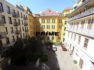 Pronájem kanceláře, Praha - Smíchov, Štefánikova, 75 m2