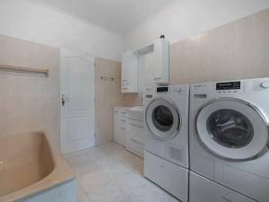 Prodej rodinného domu, Družec, V Zátiší, 289 m2