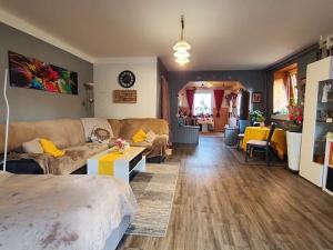 Prodej rodinného domu, Lubenec, 260 m2