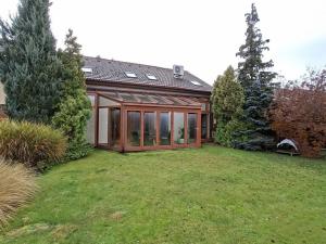Pronájem rodinného domu, Praha - Újezd nad Lesy, Šlitrova, 220 m2