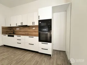 Pronájem bytu 3+1, Sokolov, Nádražní, 100 m2