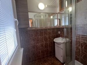 Pronájem bytu 2+1, Olomouc - Povel, Kischova, 48 m2