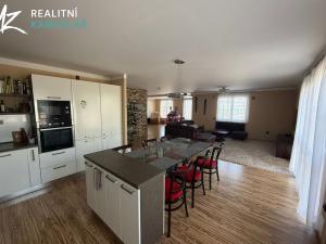 Prodej obchodního prostoru, Mrsklesy, 437 m2