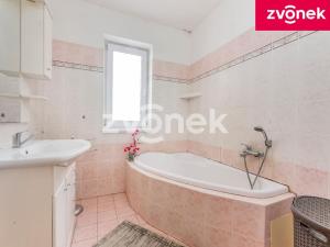 Prodej rodinného domu, Bohuslavice u Zlína, 200 m2