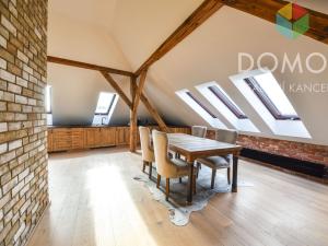 Pronájem atypického bytu, Beroun, Lidická, 200 m2